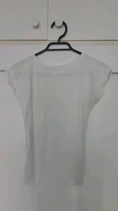 Polera blanca con estampado Girl Power - miniatura 2
