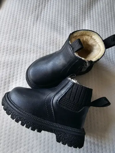 Botines de cuero negro con forro de lana - miniatura 2