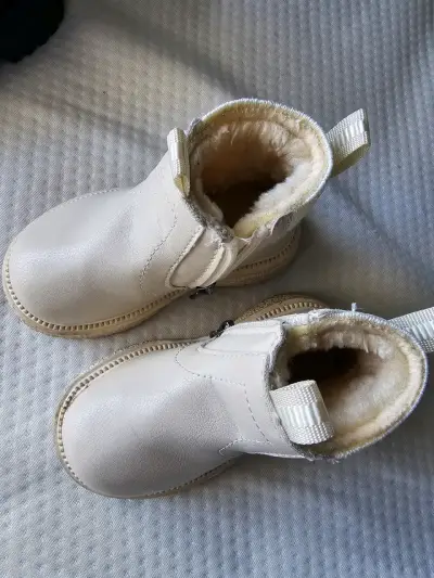 Botines de cuero negro con forro de lana - miniatura 5