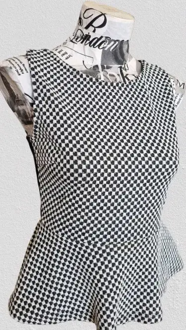 Blusa peplum a cuadros blanco y negro - 2