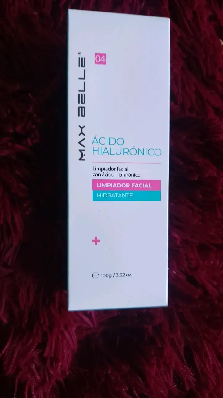 Limpiador facial Max Belle con ácido hialurónico