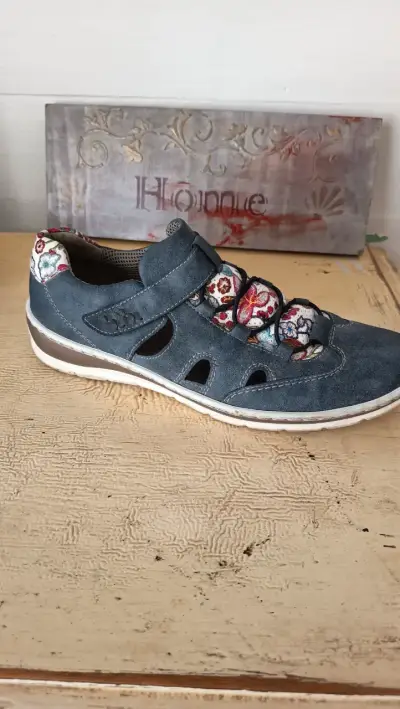 Zapatos casuales de mujer azul con diseño floral - miniatura 1