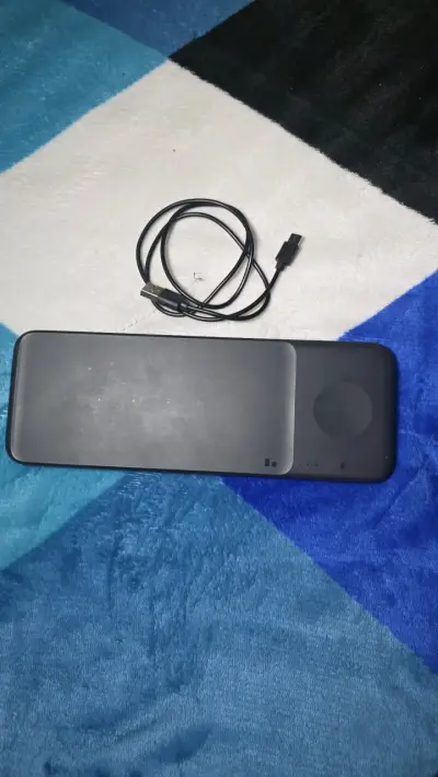 Cargador inalámbrico doble USB negro Samsung - miniatura 1