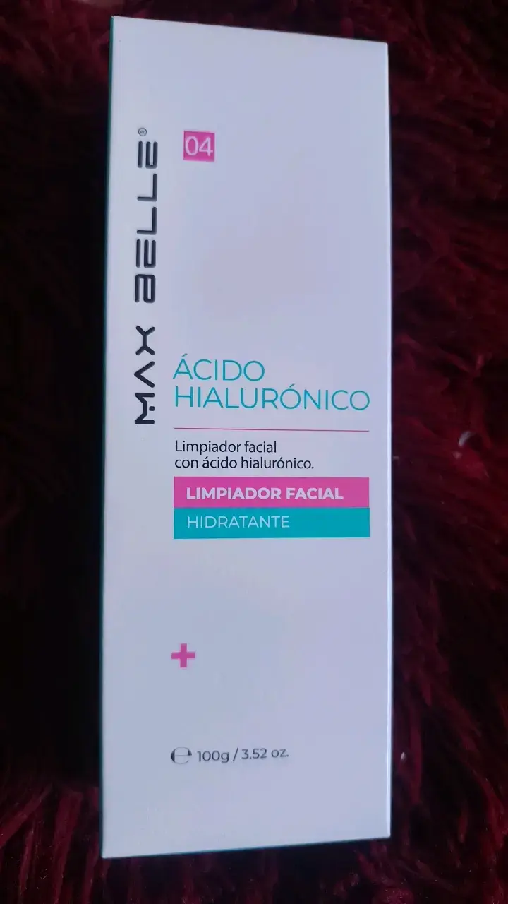 Limpiador facial Max Belle con ácido hialurónico