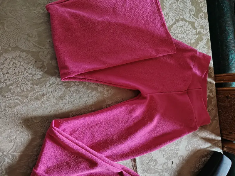 Pantalones de polar rosados para mujer