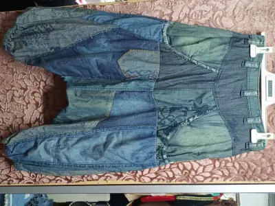 Pantalones Bombachos Desigual de Mezclilla - miniatura 6