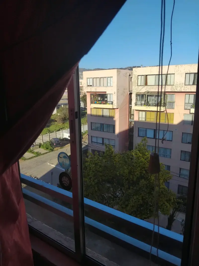 Se arrienda pieza a dos cuadras de la Universidad - 1