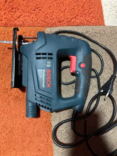 Sierra caladora Bosch Professional GST 680 - miniatura 1