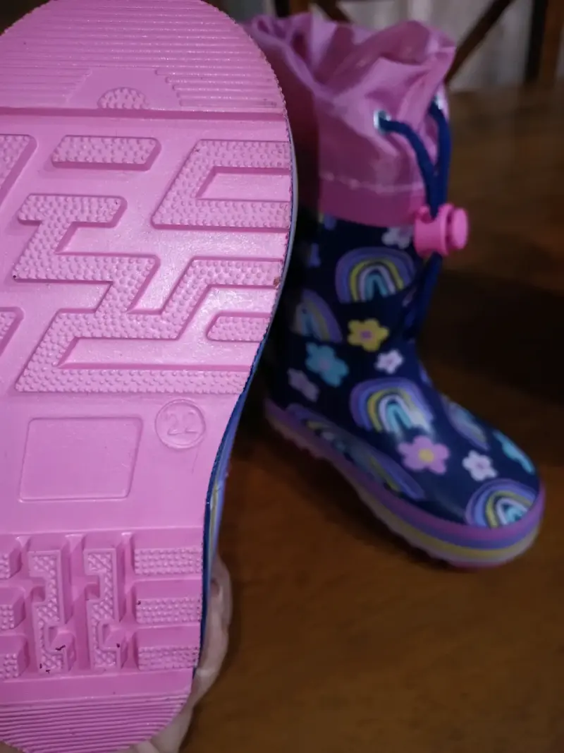 Botas de lluvia infantiles con arcoíris - 2