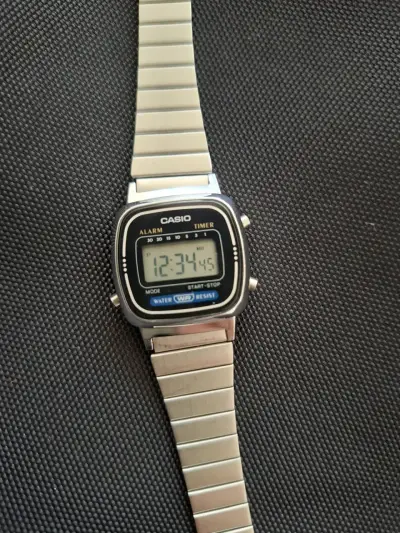 Reloj Casio LA670W acero inoxidable. - miniatura 2