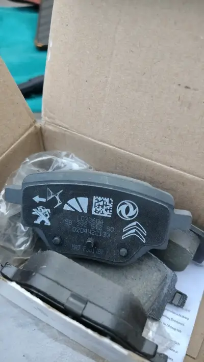 Pastillas traseras originales Peugeot 2019 a 2026 - miniatura 3