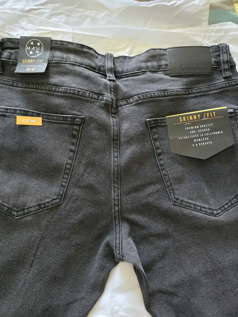 Jeans negros skinny fit para hombre - 3
