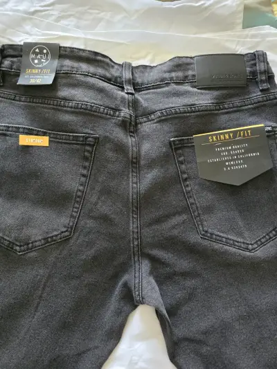 Jeans negros skinny fit para hombre - miniatura 3