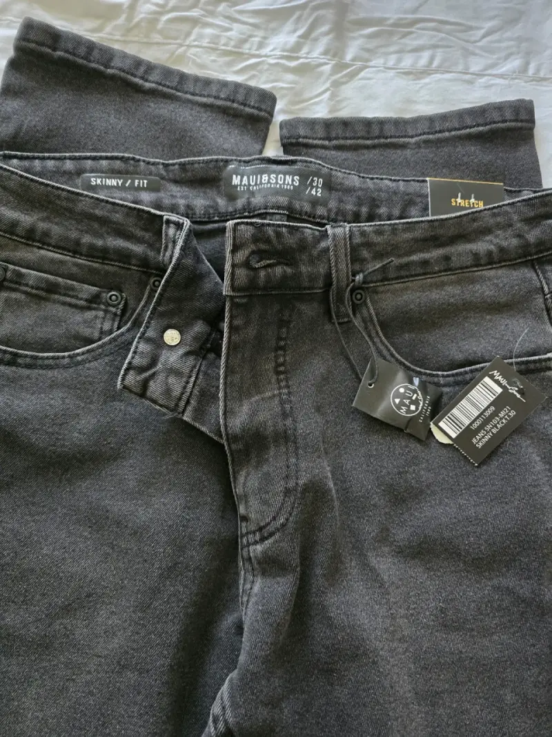 Jeans negros skinny fit para hombre - 5