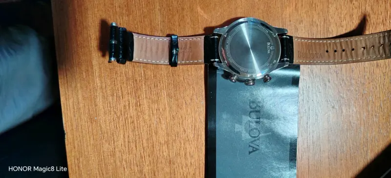 Reloj Bulova cronógrafo de cuero negro - 5