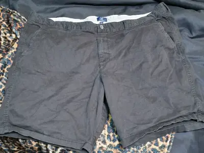 Bermudas negras de algodón para hombre - miniatura 1