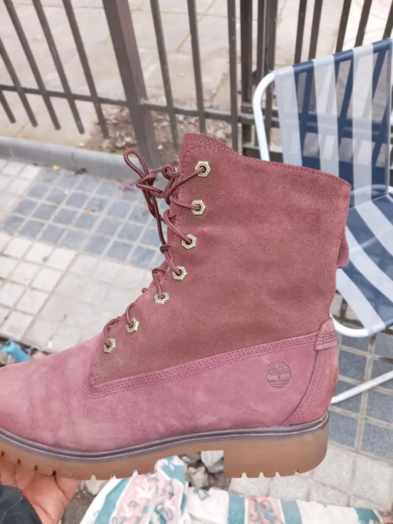 Botas UGG Australia de cuero negro - 2