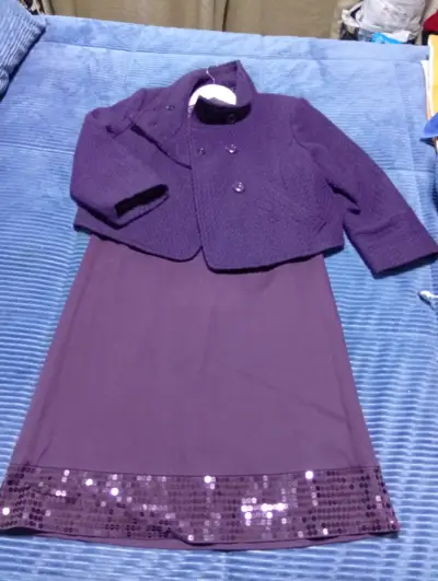 Vestido sin mangas con lentejuelas morado - miniatura 3