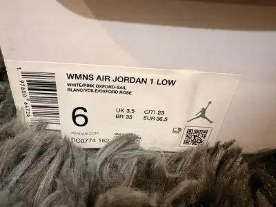Zapatillas Nike Air Jordan 1 Low rosadas - miniatura 4