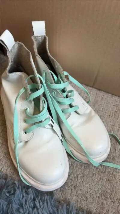 Botines de cuero blanco con cordones verdes - miniatura 5