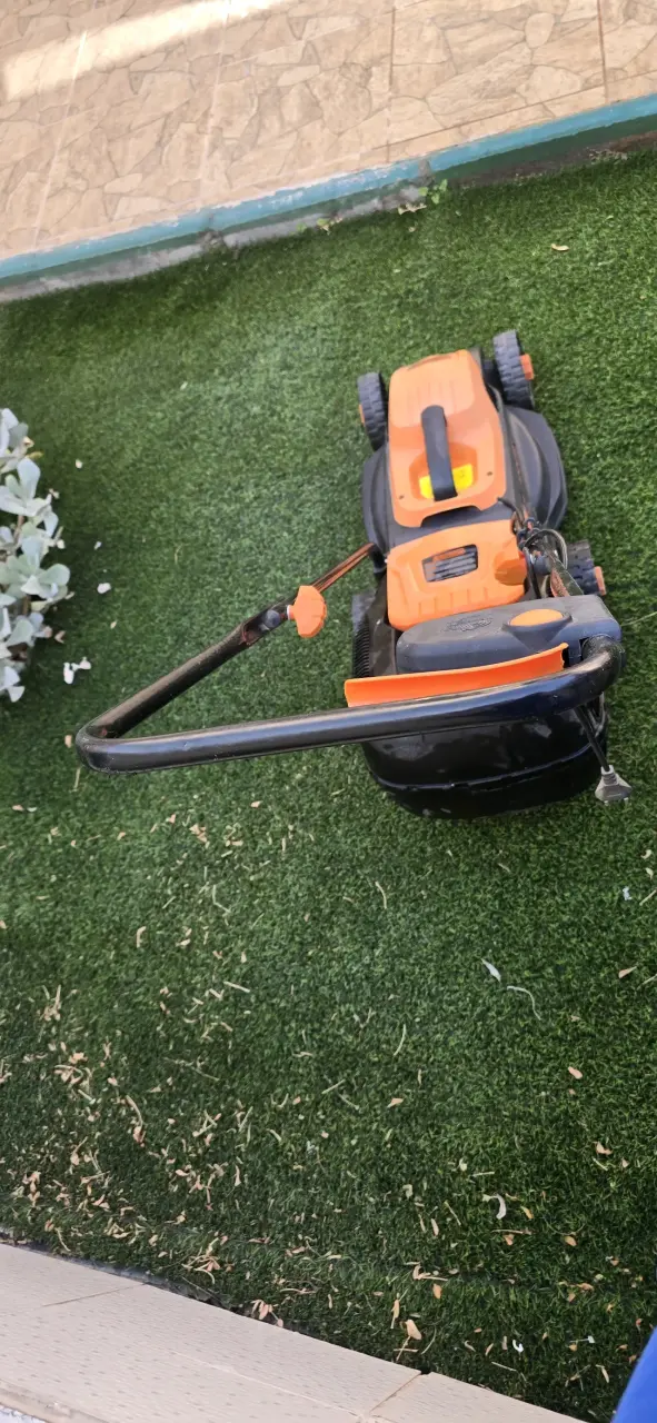 Cortacésped Black+Decker eléctrico naranja - 5