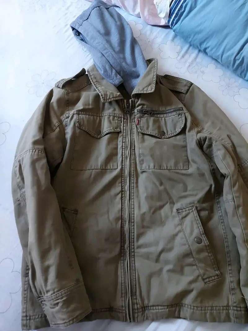 Chaqueta Levi's con capucha desmontable - 2