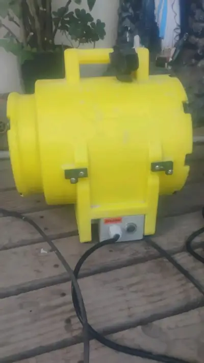 Extractor de aire industrial amarillo - miniatura 5