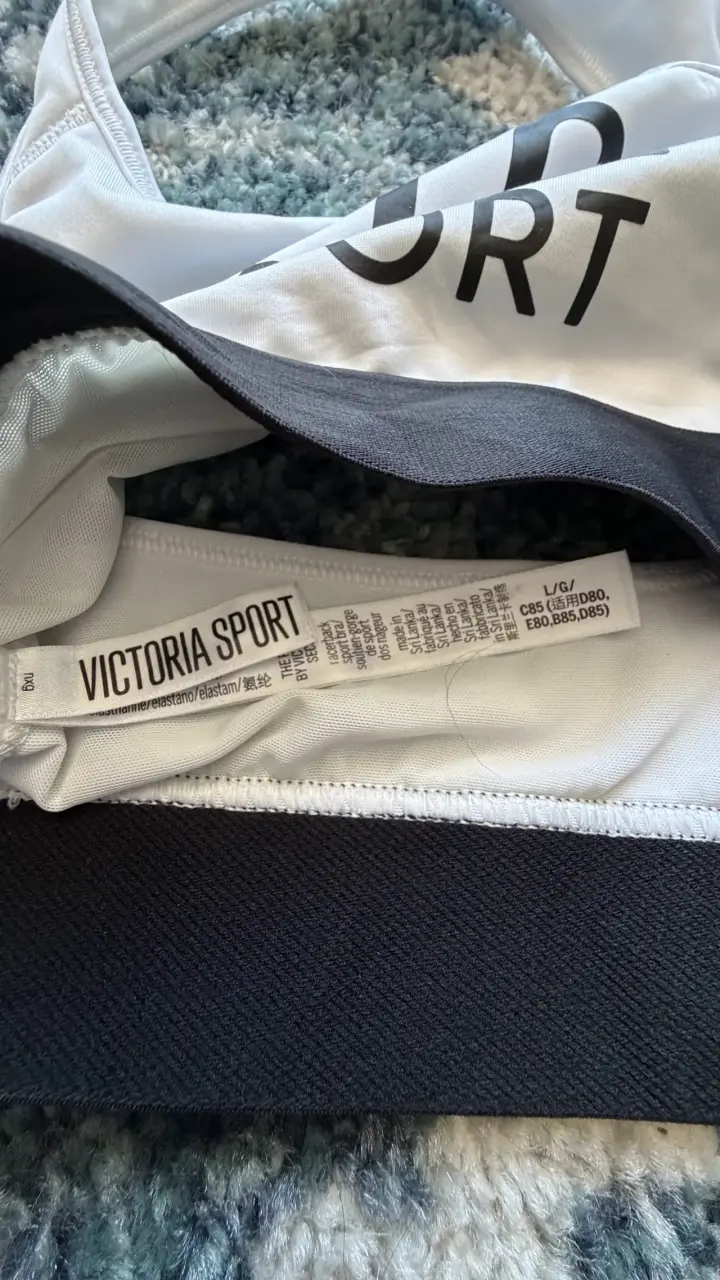 Top deportivo Victoria Sport blanco y negro - 3