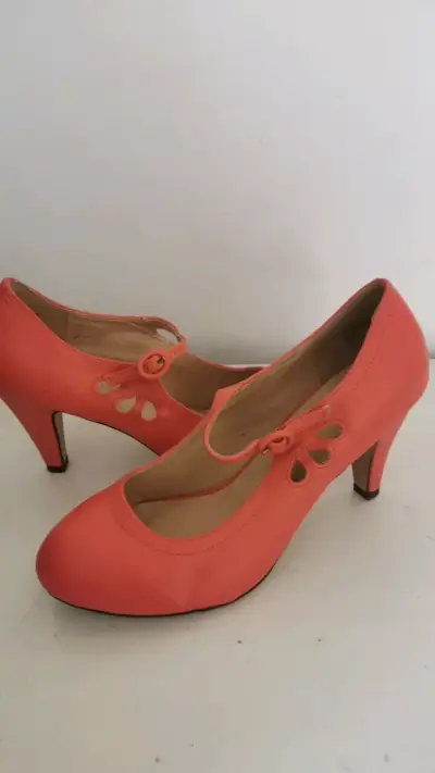 Zapatos de tacón coral Chase and Cloé - miniatura 1