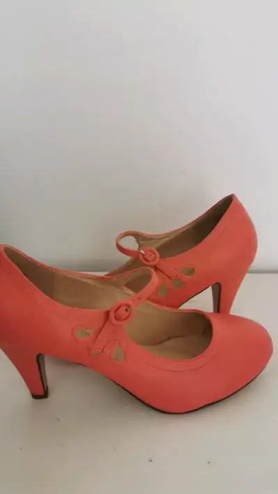 Zapatos de tacón coral Chase and Cloé - miniatura 1