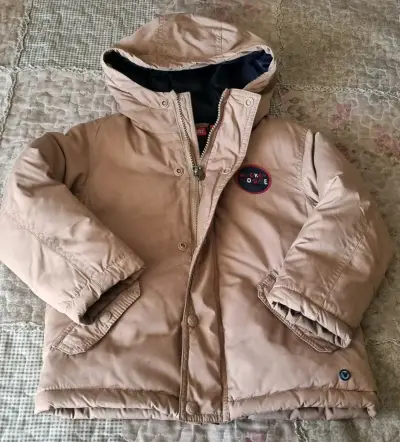 Parka infantil Mickey Mouse beige con capucha - miniatura 2