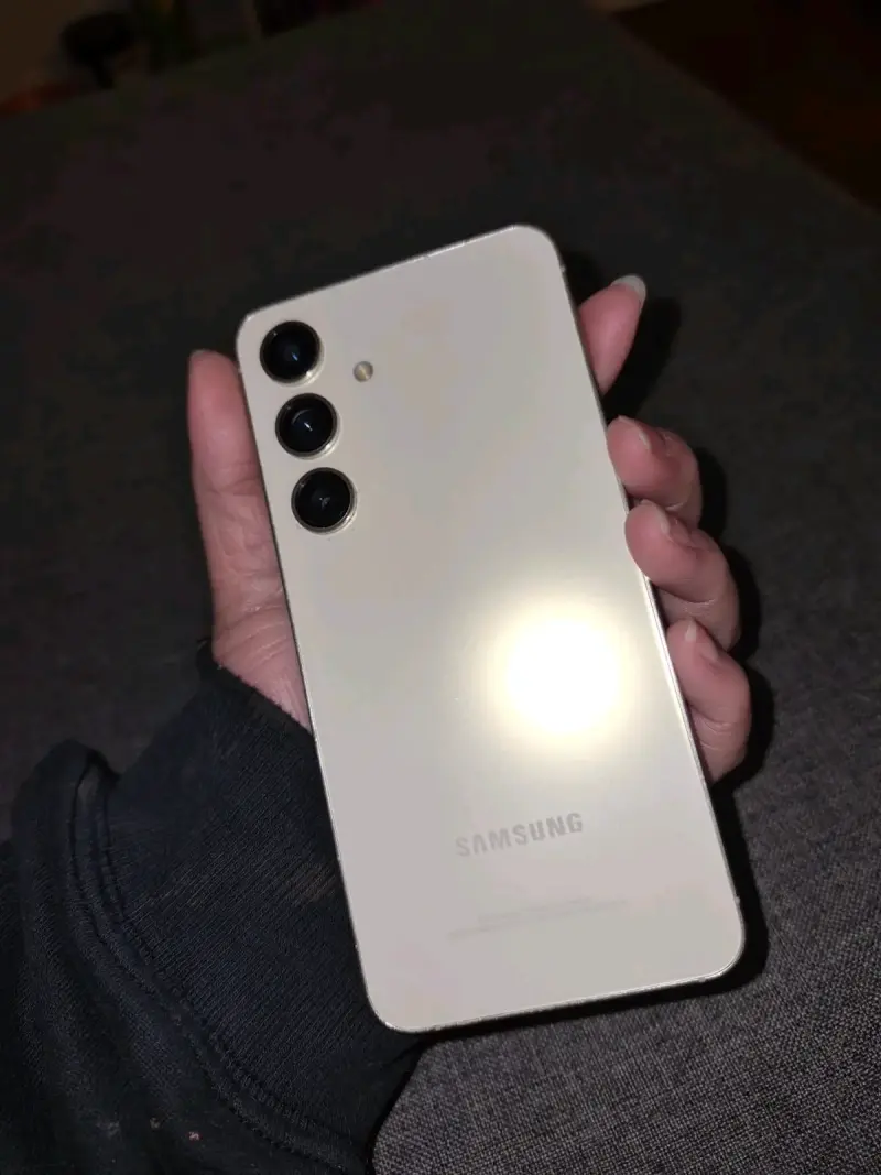Samsung Galaxy S24 128GB - 4