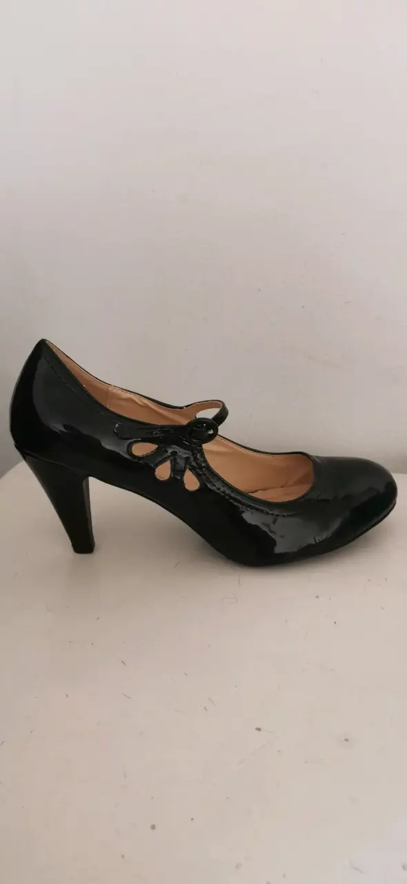 Zapato de tacón charol Chase and Cloé - 1