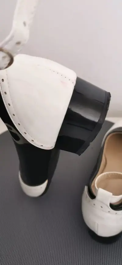 Zapatos planos Oxford bicolor taco bajo - miniatura 2
