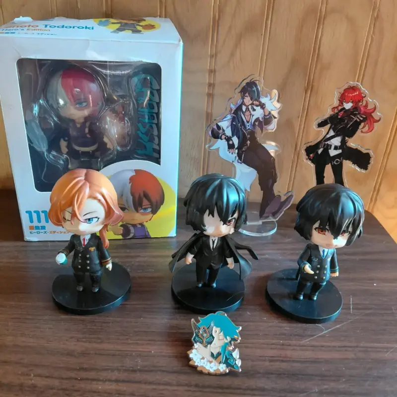 Lote de anime (Genshin, BSD, BNHA) - 2