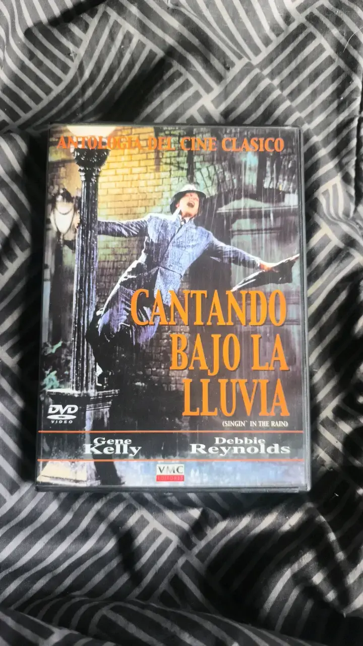 DVD Cantando Bajo la Lluvia clásico - 1