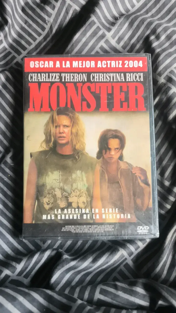 DVD Monster con Charlize Theron - 1