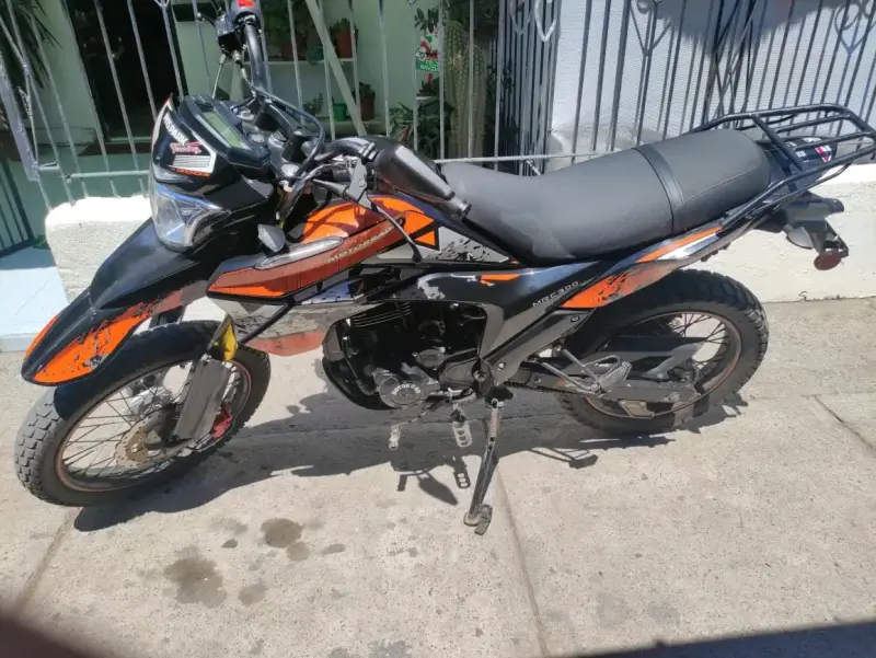 Motocicleta deportiva Motomel MRX 250 - 1