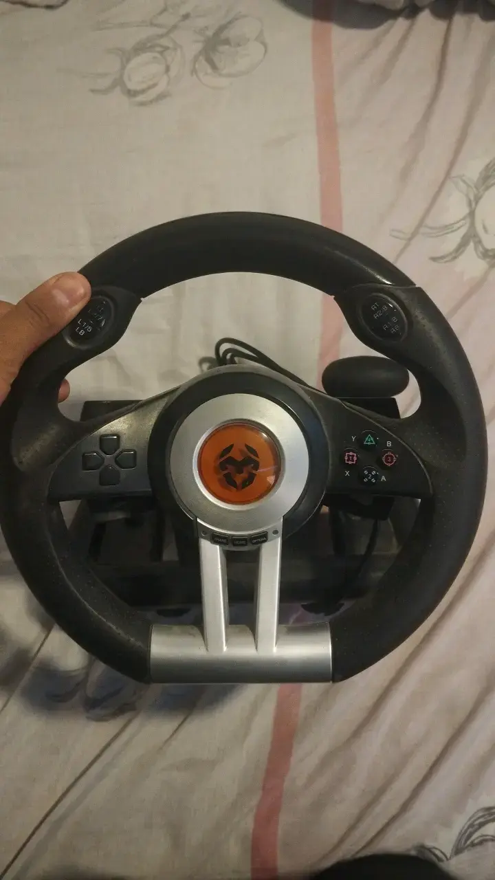 Volante de juego con pedales para consola - 1