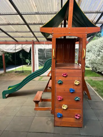 Juegos infantiles de madera con resbalín - miniatura 1