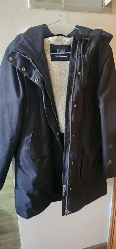 Parka negra impermeable con forro térmico - miniatura 1