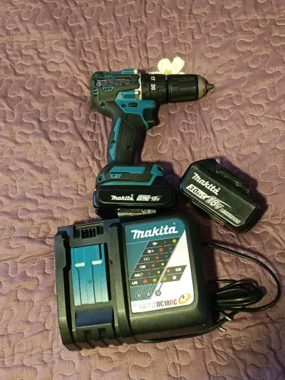 Taladro inalámbrico Makita 18V con cargador - miniatura 3