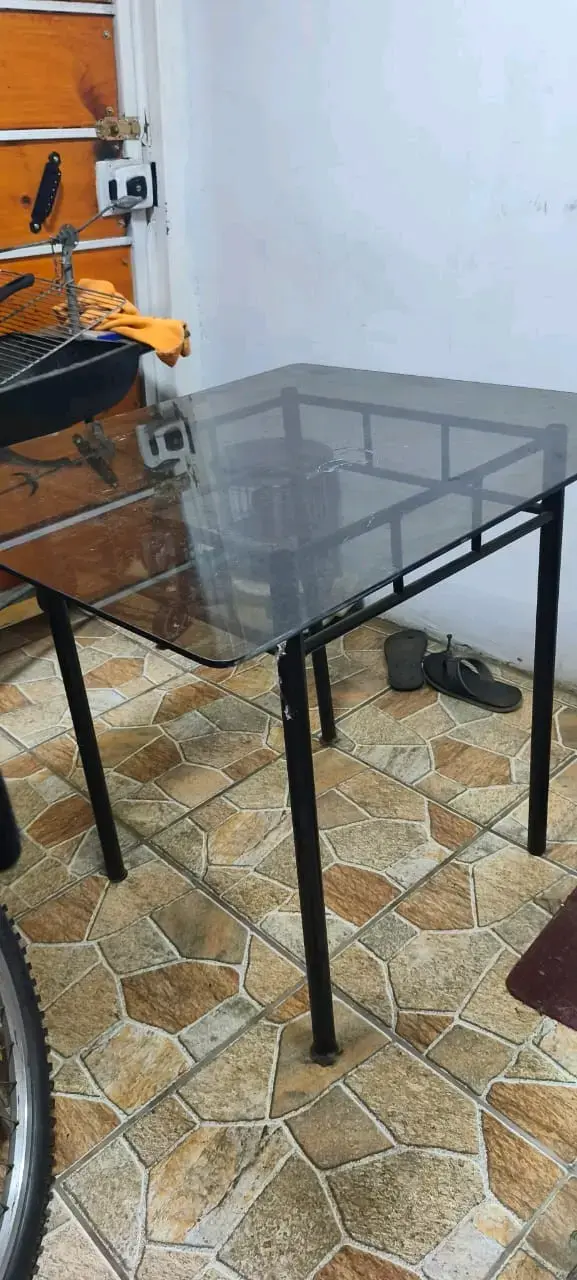 Mesa de vidrio - 3