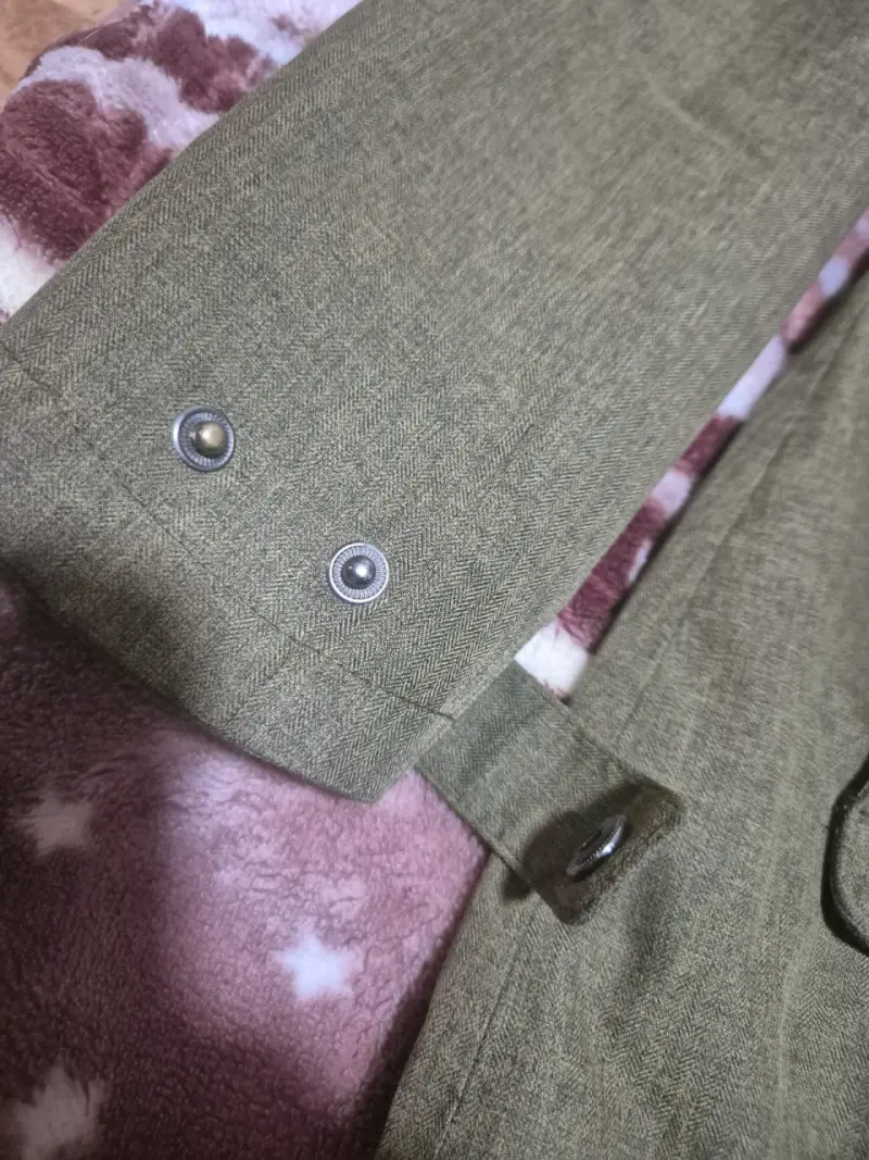 Parka verde con capucha desmontable - 4