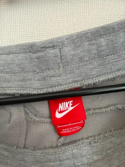 Pantalones deportivos Nike grises(Talla m) - miniatura 3