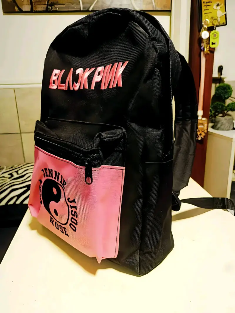 Mochila Blackpink negra y rosa - 1