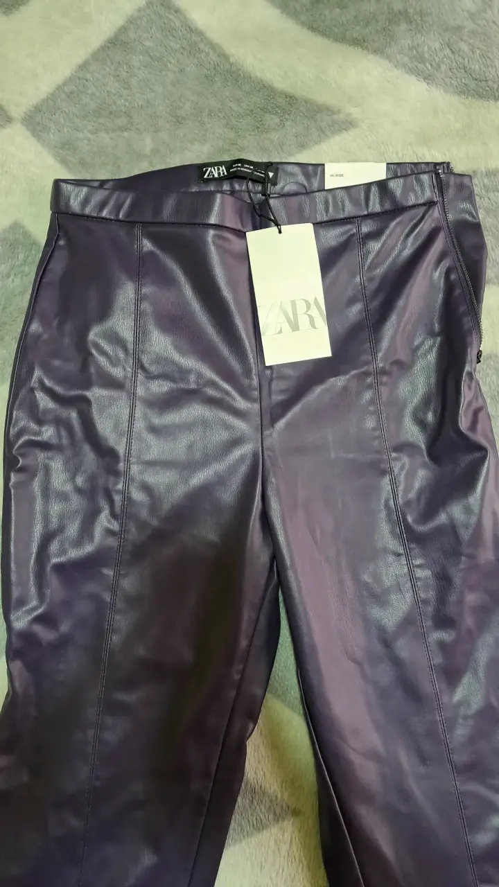 Pantalones de cuero morado Zara nuevos - 1