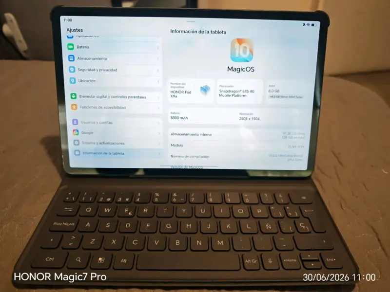 Tablet HONOR Pad X9a con teclado y carcasa de goma