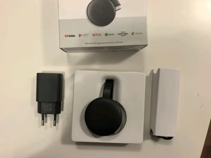 Google Chromecast 3 con caja y accesorios - 1
