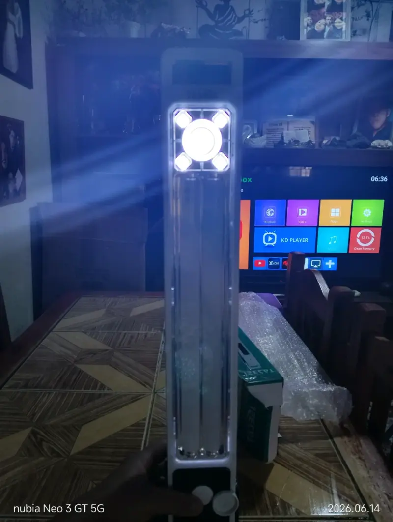 Lámpara portátil LED Tasbel recargable - 2
